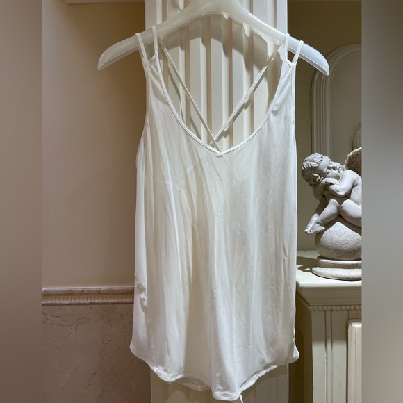 Lululemon tank, size 4 - Picture 3 of 8